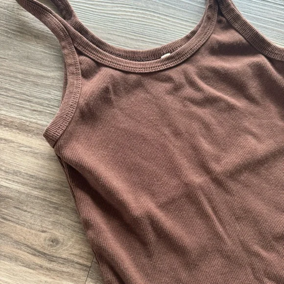 Brown Ribbed Tank - Picture 2 of 3